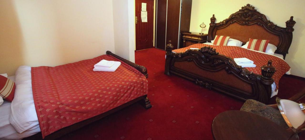 Daisy Superior Hotel Красков Екстериор снимка