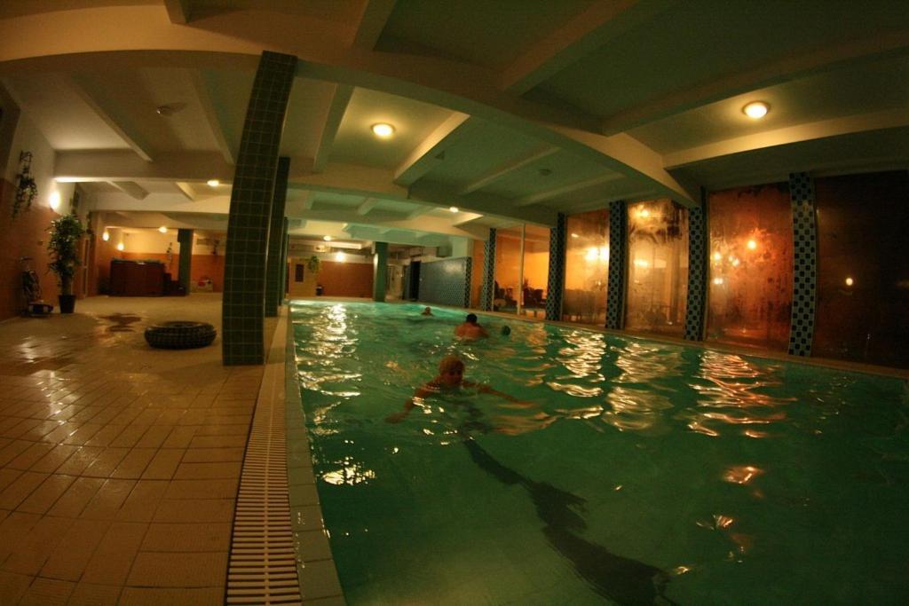 Daisy Superior Hotel Красков Екстериор снимка