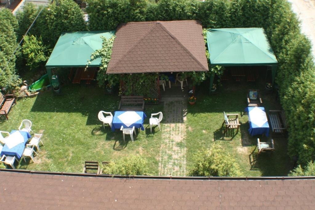 Daisy Superior Hotel Красков Екстериор снимка