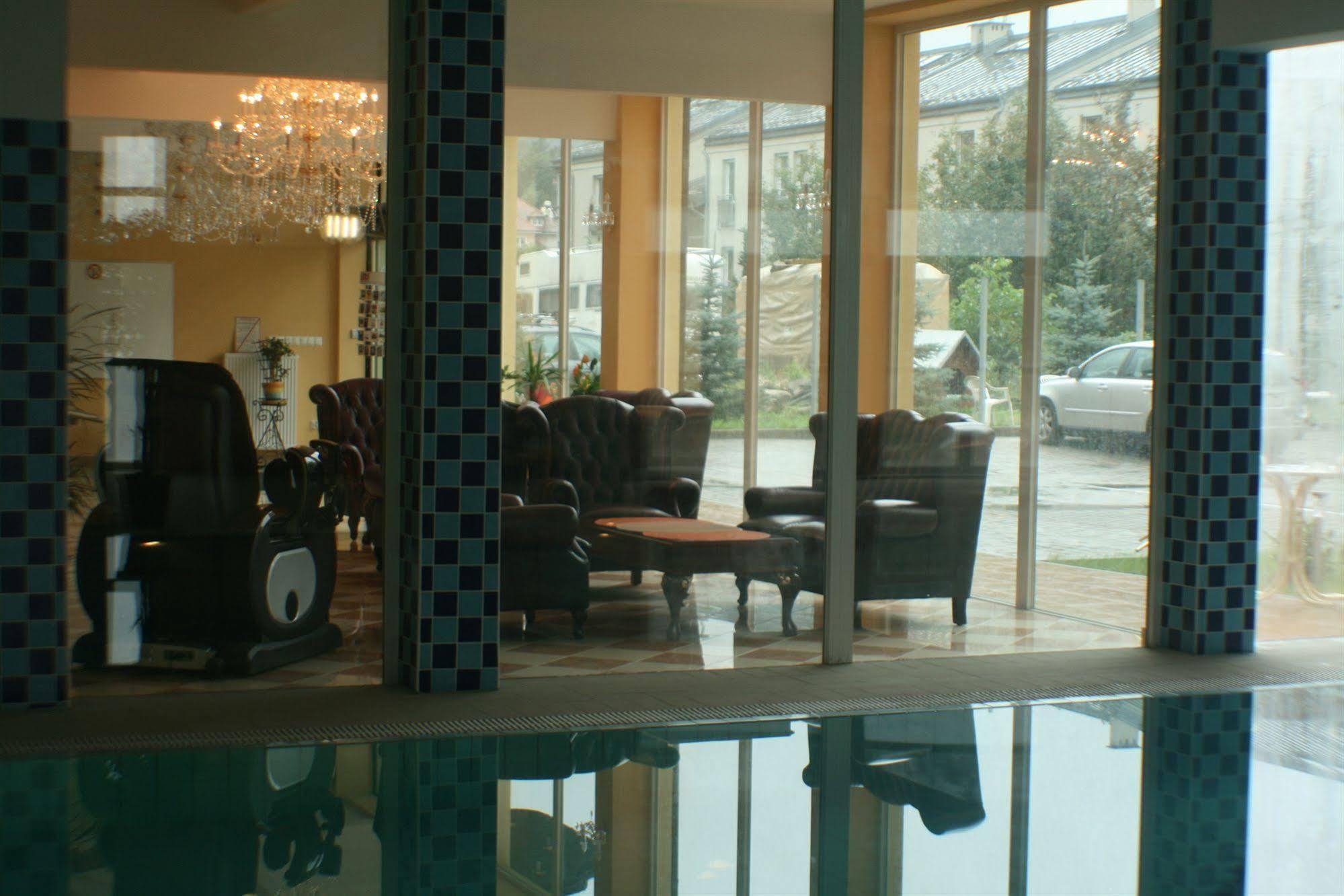 Daisy Superior Hotel Красков Екстериор снимка