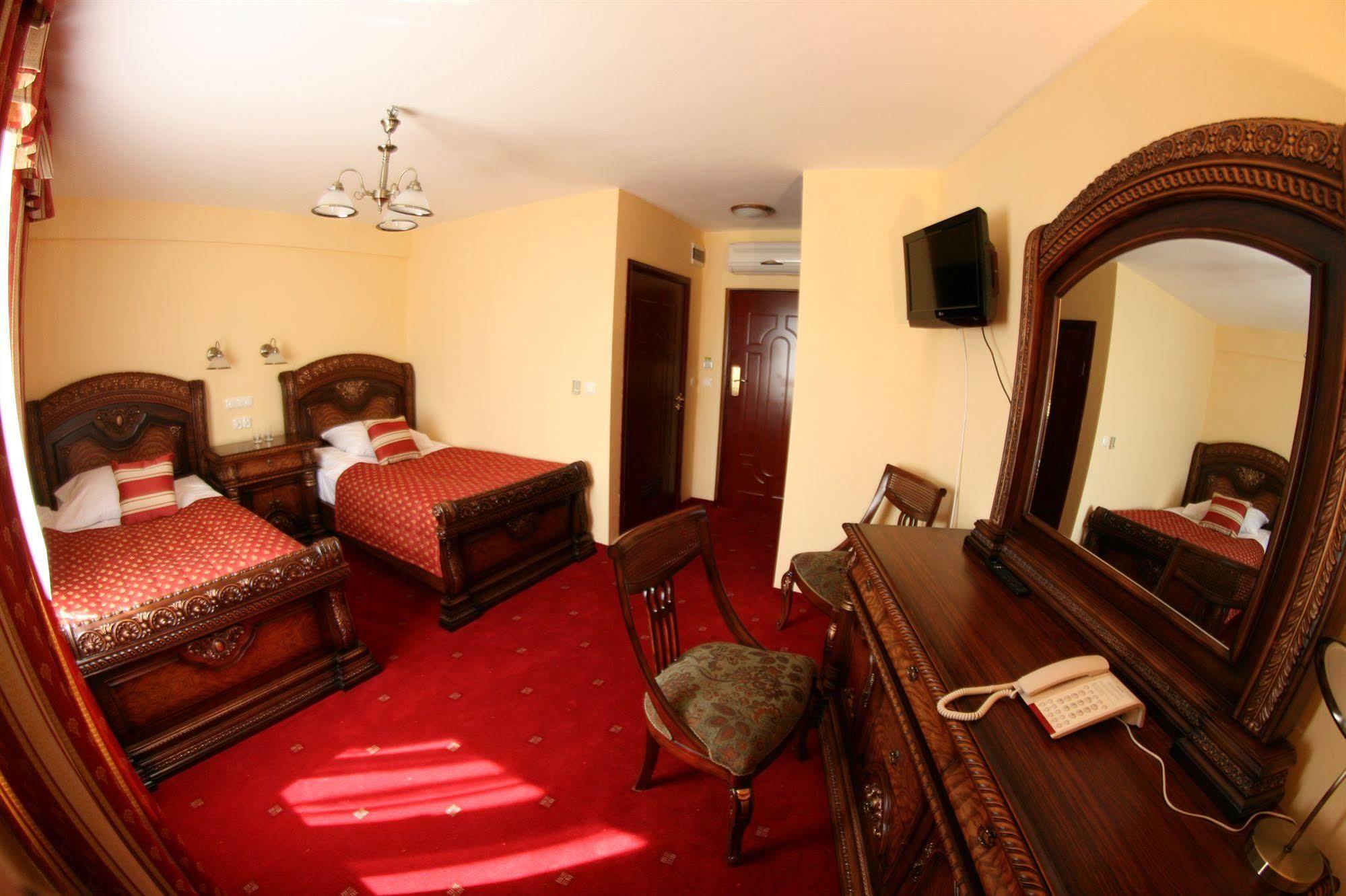 Daisy Superior Hotel Красков Екстериор снимка