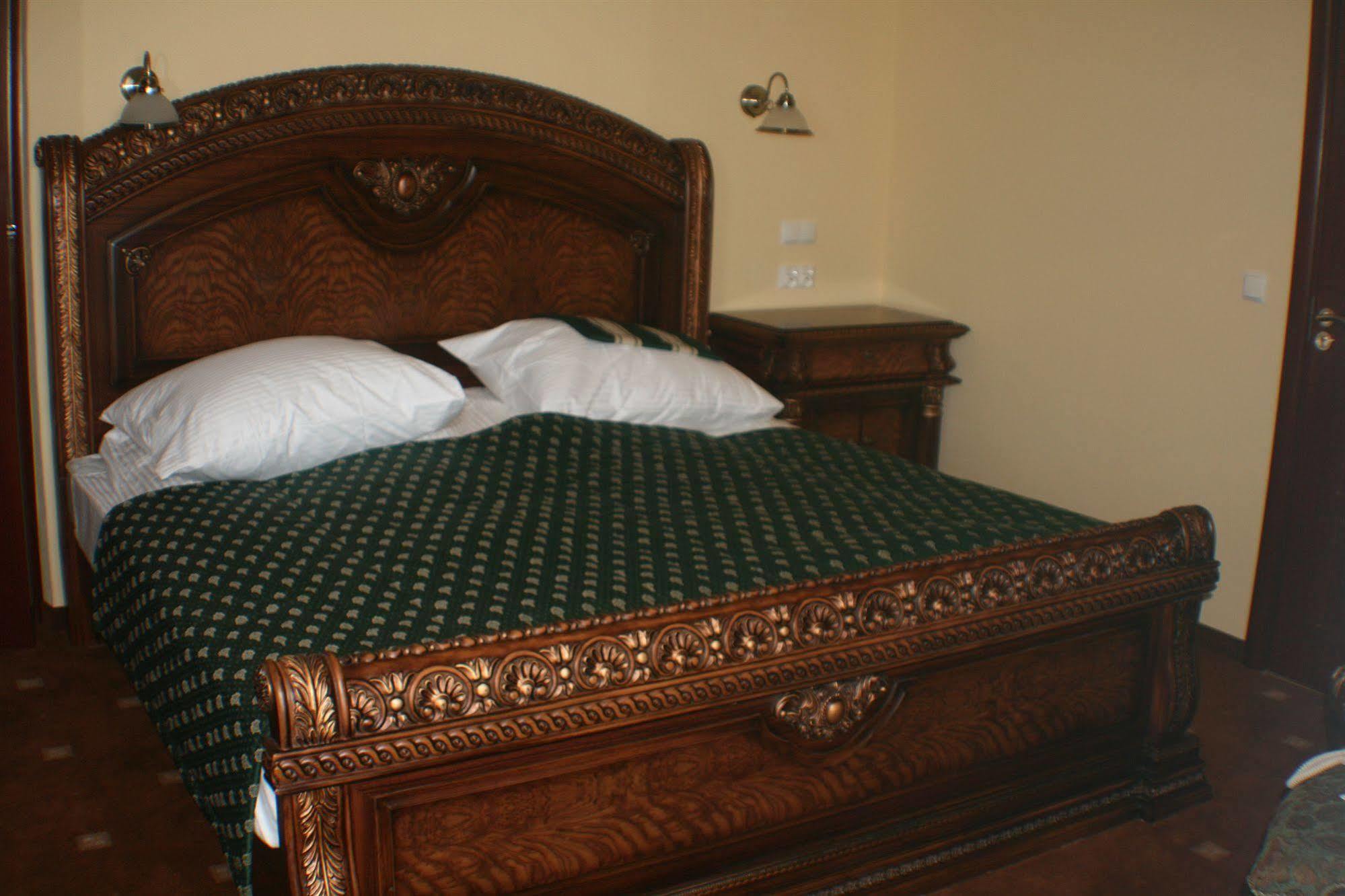 Daisy Superior Hotel Красков Екстериор снимка